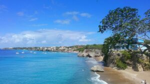 Seguro viagem para Curaçao: tudo sobre coberturas e preços