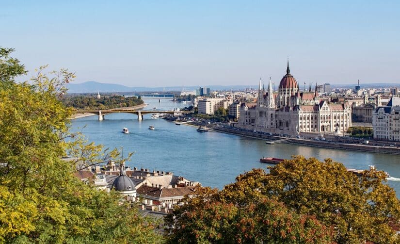 seguro viagem barato em Budapeste