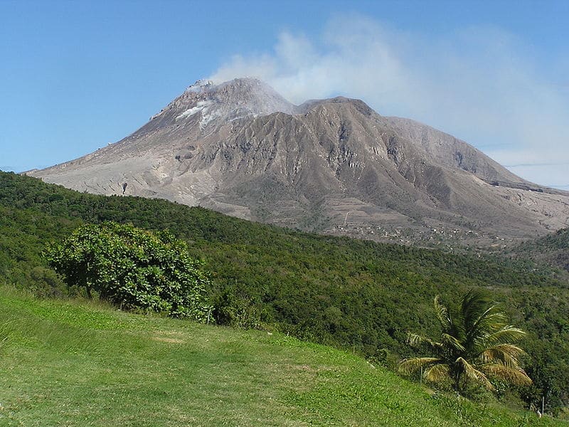 é obrigatório fazer seguro viagem para montserrat