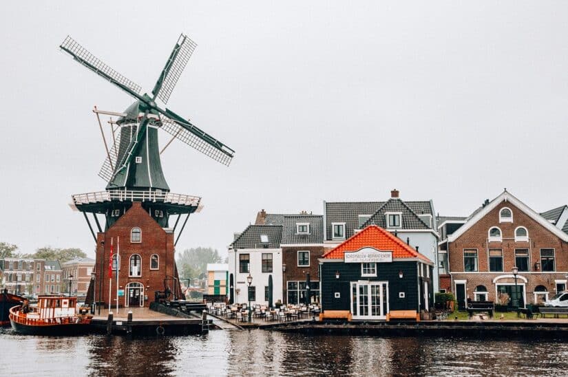 Onde alugar carro na Holanda