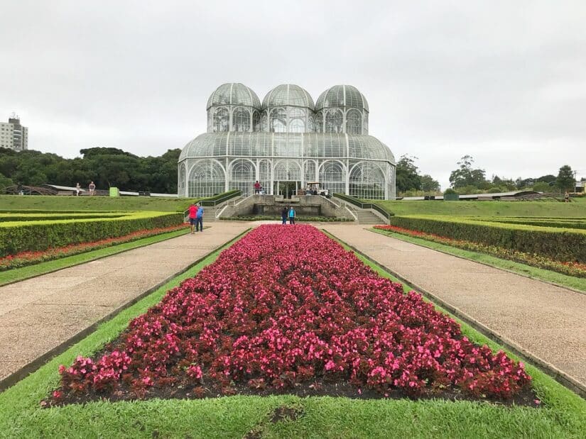 Como funciona o aluguel de carro em Curitiba