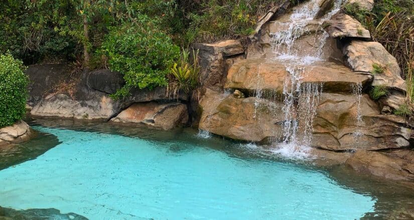 Hotéis com piscina em Brumadinho