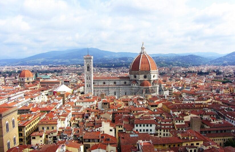 Roteiro na Itália com a Duomo em Florença