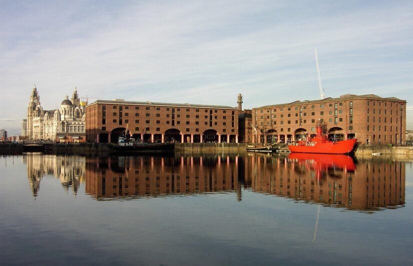 passeio de barco em liverpool