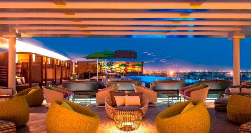 Hotéis nos Emirados Árabes com piscina