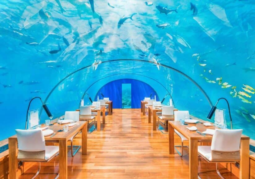 hotel com quarto submerso nas maldivas
