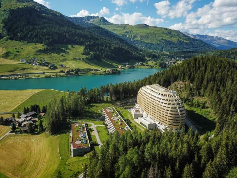 hoteis nos alpes suiços