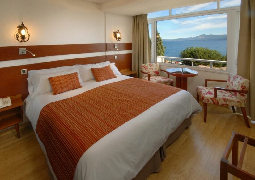 Hotel 3 estrelas no centro de Bariloche
