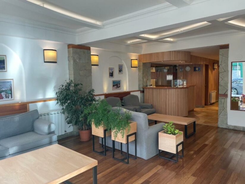 Hotel 3 estrelas bem localizado em Bariloche
