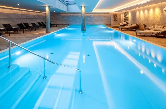 hotéis com piscina em Berlim
