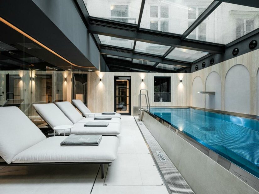 hotel com piscina coberta em Viena
