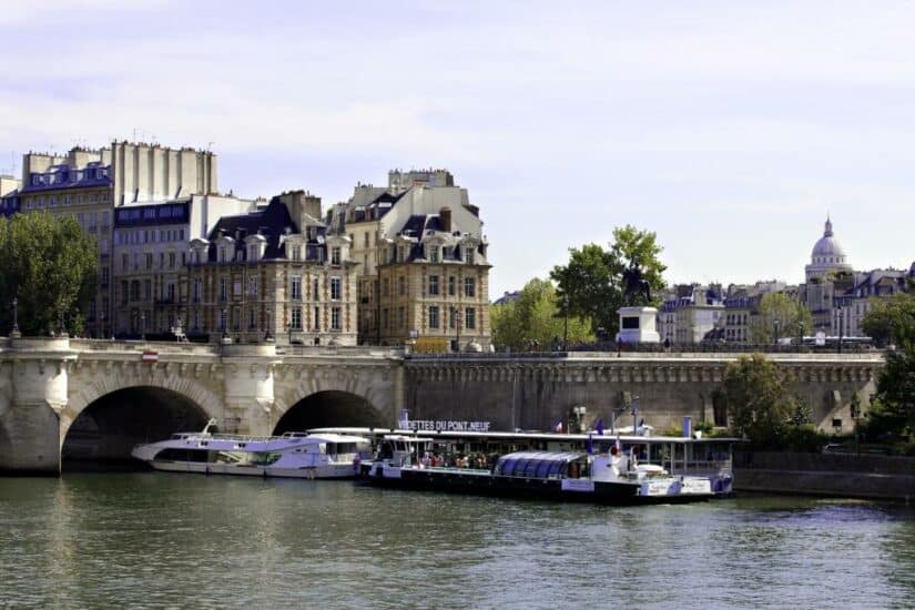 Hospedagem perto do Museu do Louvre em Paris