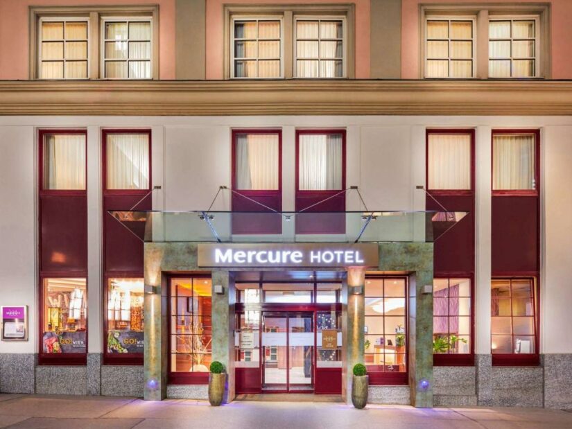 hotel Mercure com café da manhã em Viena
