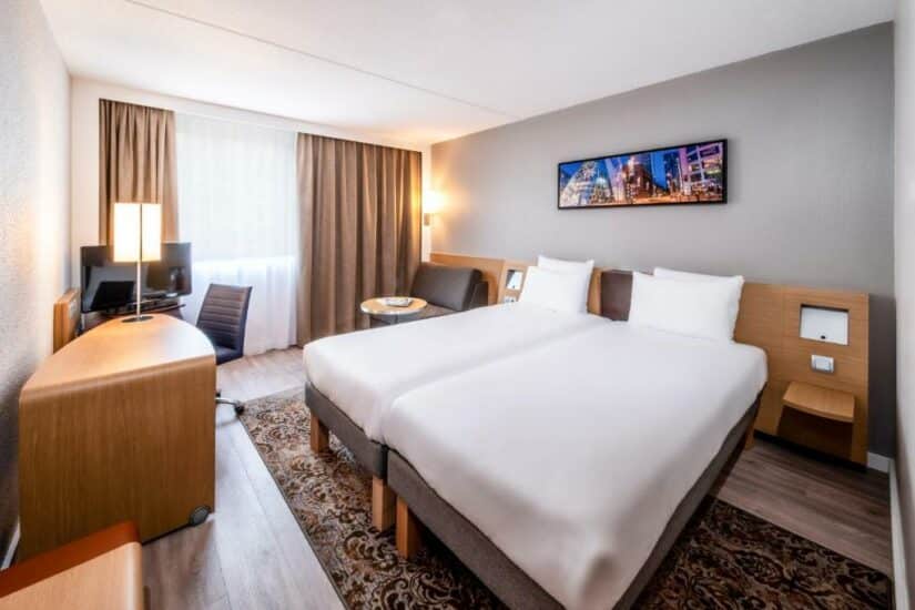 Novotel bem localizado em Amsterdam