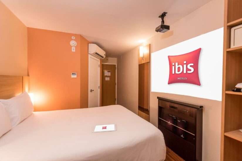 hotel ibis aeroporto em Santiago
