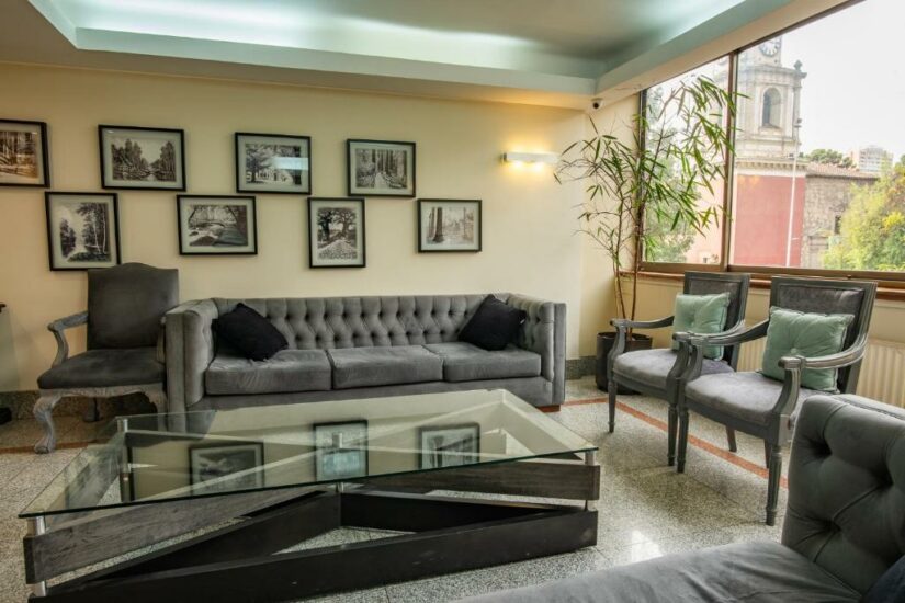 Hotel com melhor custo-benefício em Santiago
