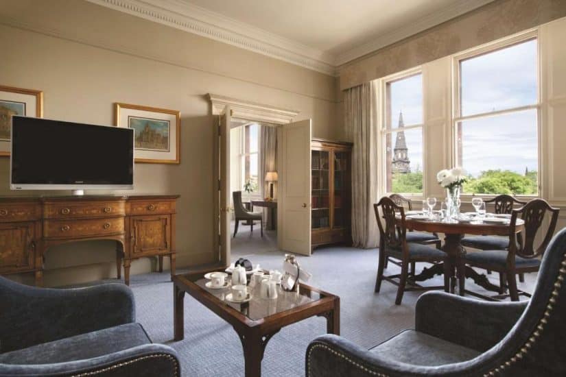 Hotel com varanda para o Castelo de Edimburgo
