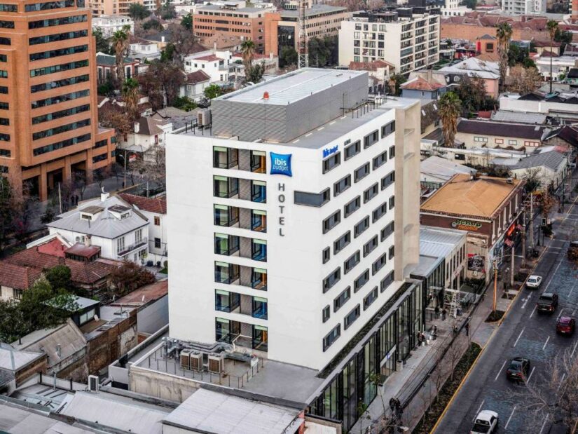 Hotel ibis no bairro Providencia em Santiago