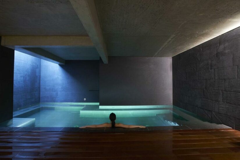 hotel com piscina grande em Bruxelas
