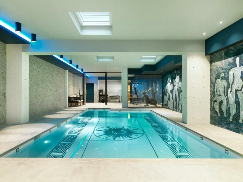 hotéis com piscina em Bruxelas
