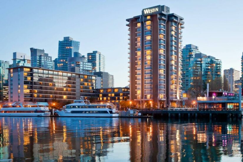 melhor hotel 4 estrelas para brasileiros em Vancouver 