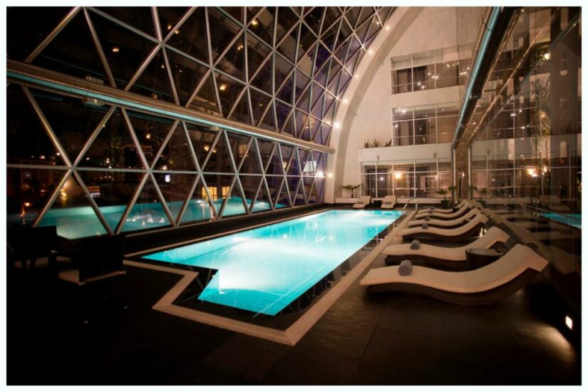 Hotel 5 estrelas com piscina coberta em La Paz