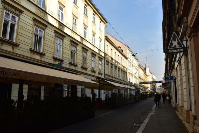 hotel 4 estrelas perto da Praça Bana Josip Jelacic em Zagreb
