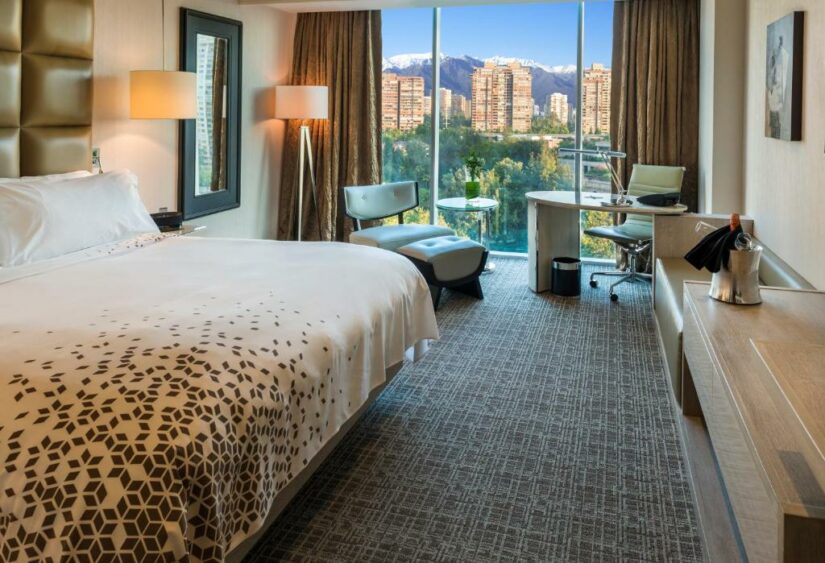 hotel bem localizado em Santiago
