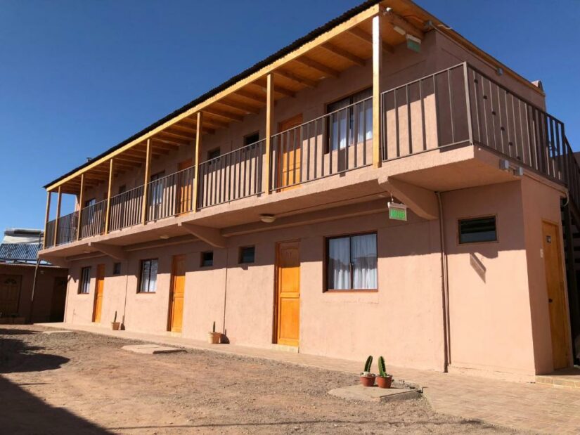 Hotel 4 estrelas barato no Deserto do Atacama
