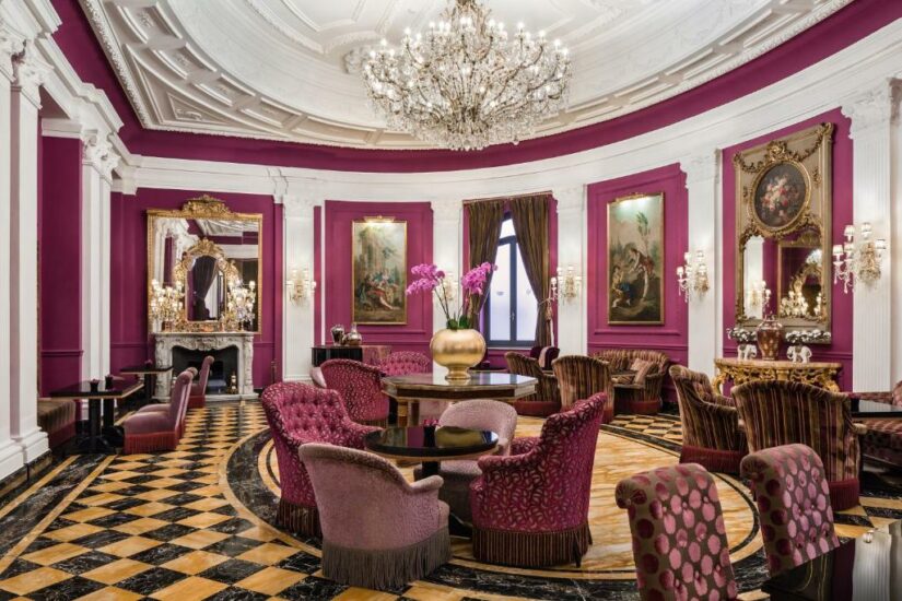 melhor hotel de luxo para se hospedar em Roma
