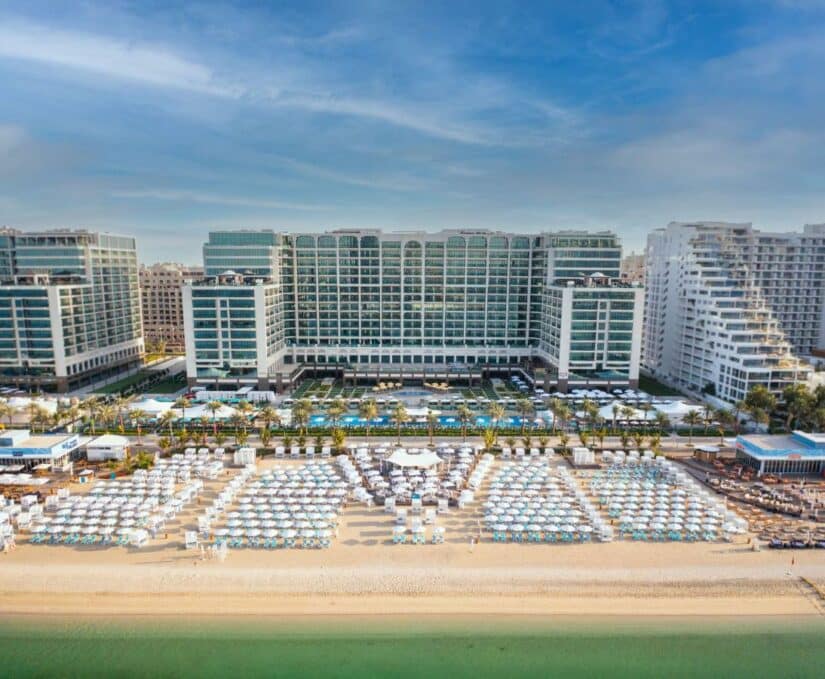hotel barato na praia em Dubai
