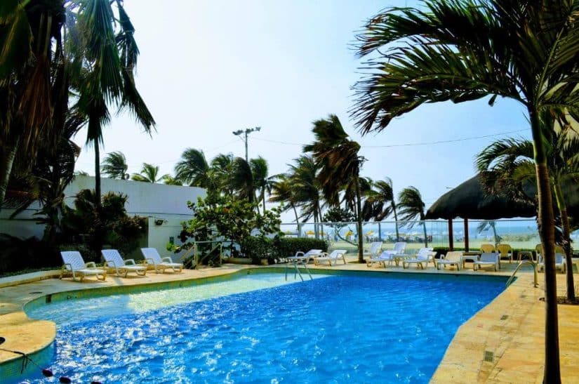 hospedagem em cartagena com piscina