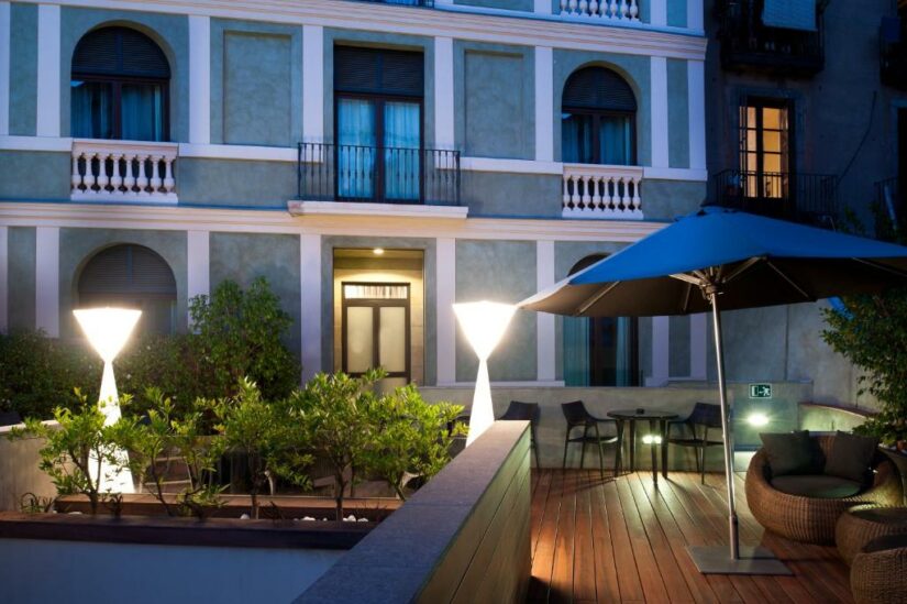 Hotéis 4 estrelas em Barcelona com piscina