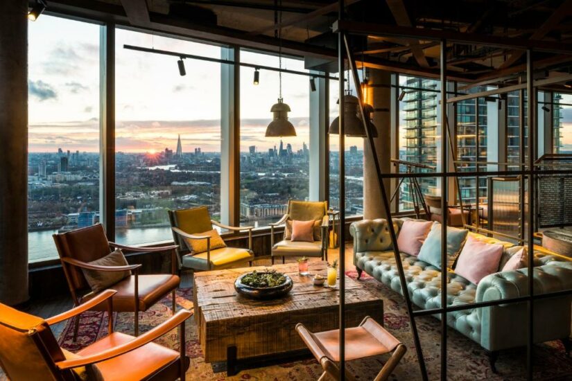hotel romântico com terraço em  Londres