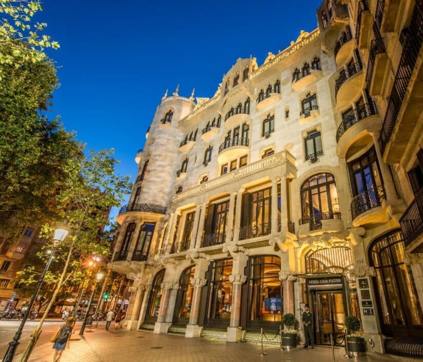 Hotéis 5 estrelas em Barcelona com SPA