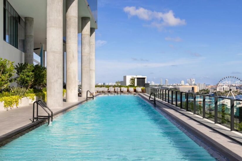 hotéis com piscina em Miami