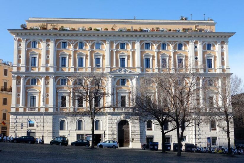 hotel em Monti com cozinha em Roma
