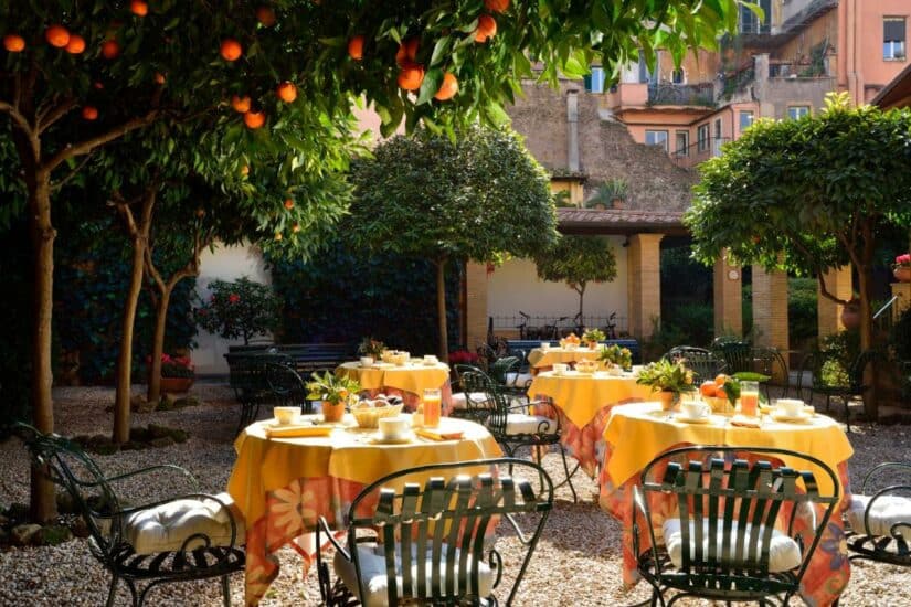 se hospedar onde no bairro de Trastevere
