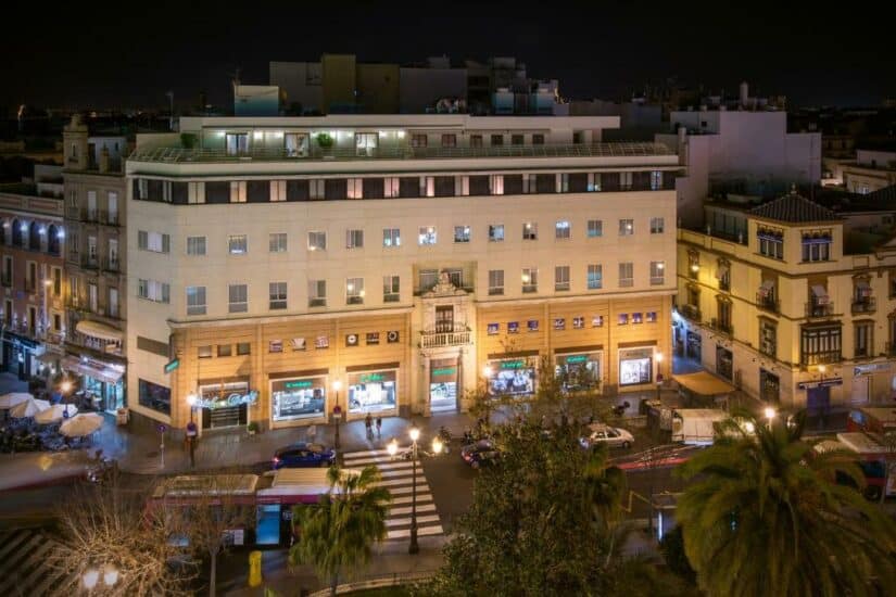 Hotéis baratos em Sevilha com piscina