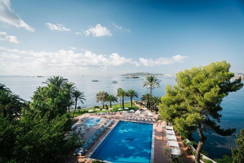 Hotéis 4 estrelas em Ibiza com piscina