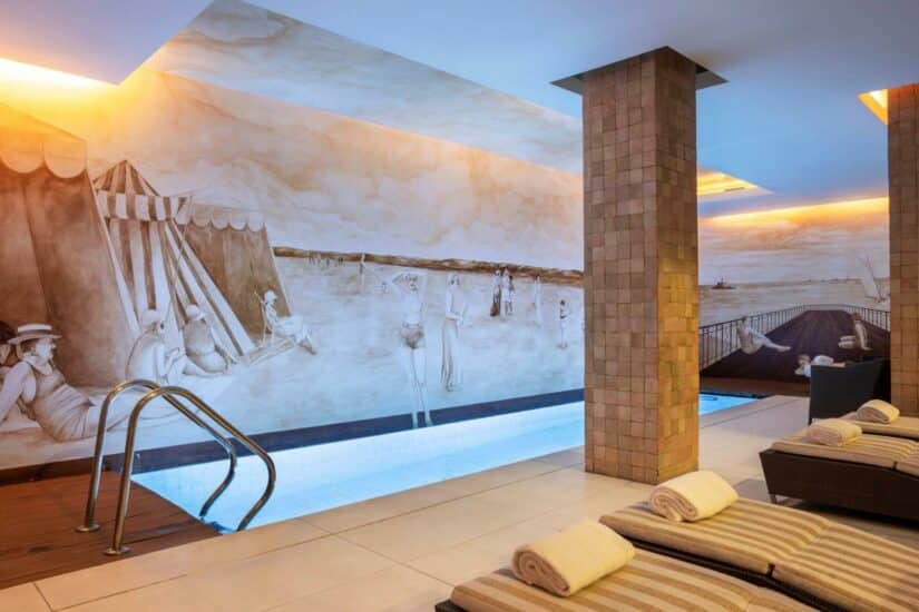 hotel com piscina coberta em Lisboa
