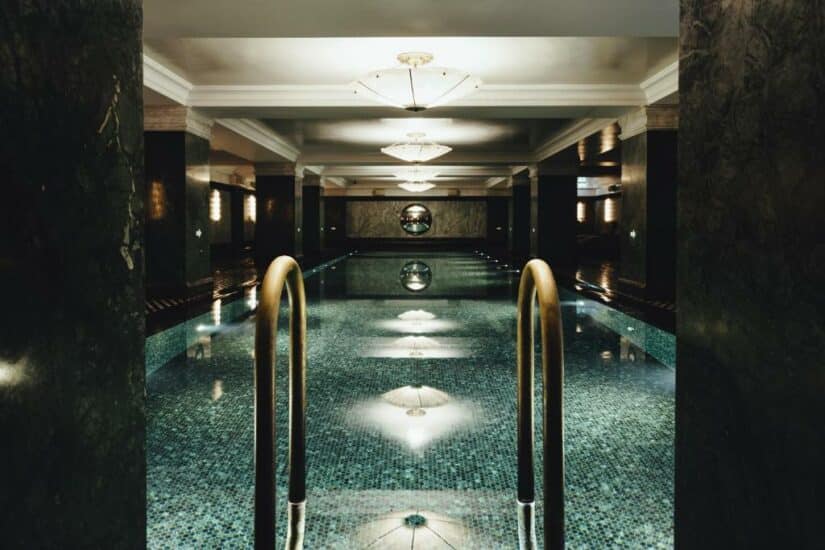 hotéis com piscina em Londres
