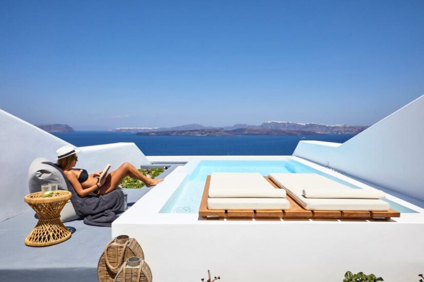 hotel com piscina privativa aquecida em Santorini
