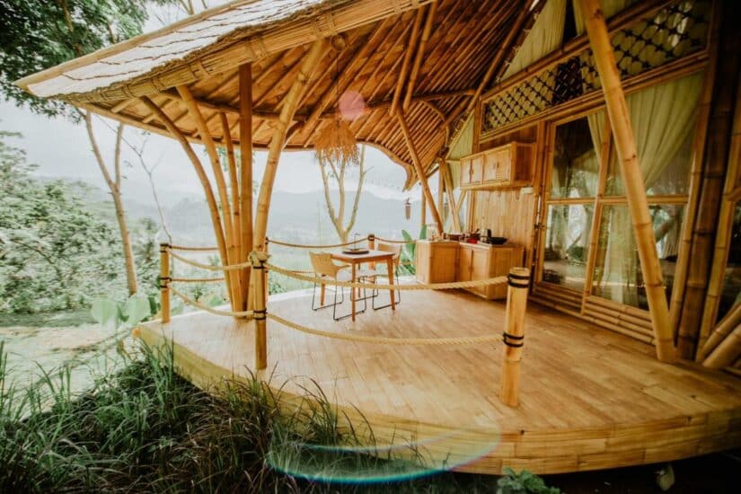 Hotéis de bambu em Bali com café da manhã