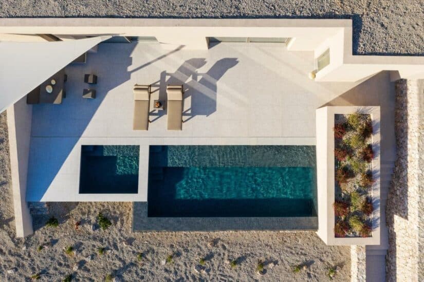 melhor hotel de luxo para se hospedar em Santorini
