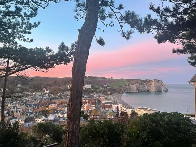 hotéis próximos à praia em Étretat
