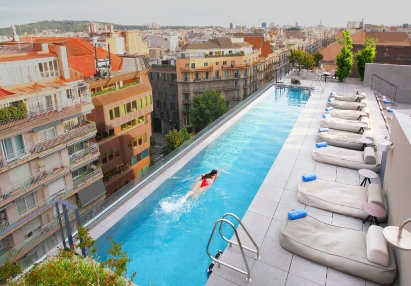 Hotéis 5 estrelas com piscina em Barcelona