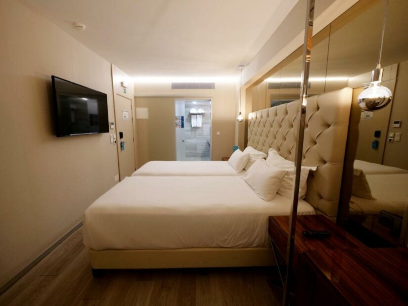 Hotel 4 estrelas barato em Porto
