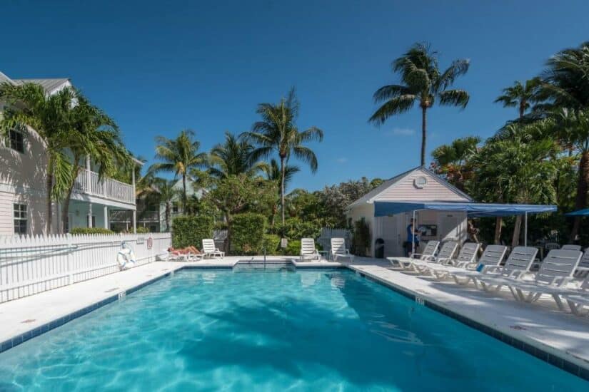 Hotel barato em Key West com piscina