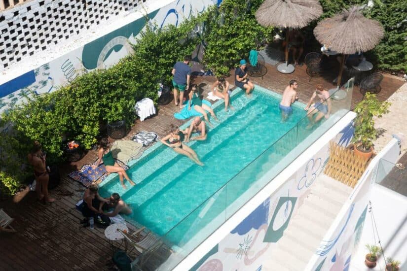 hotéis baratos em lisboa com piscina